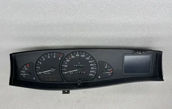 Opel Omega B1 Speedometer (instrument cluster) 88481675 X69600032 90493819