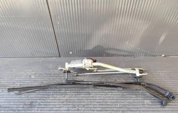 KIA Sportage Front wiper linkage and motor 98100P1000