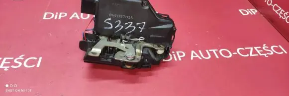 Porsche Boxster 986 Front door lock 8N1837015