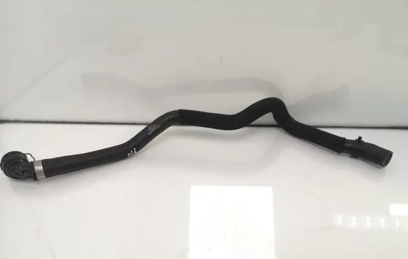 Audi A4 S4 B6 8E 8H Engine coolant pipe/hose 8E0121109A