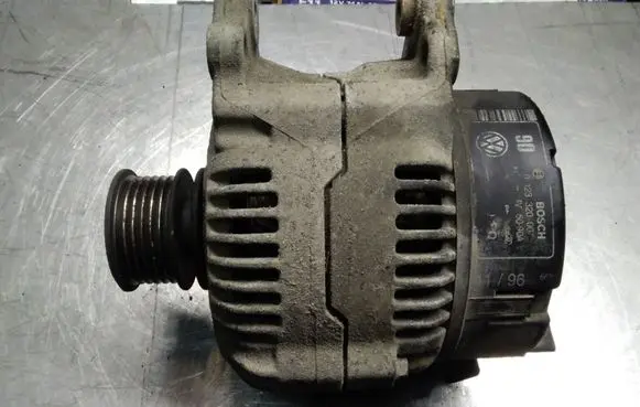 Volkswagen Golf II Generator/alternator 0123320007