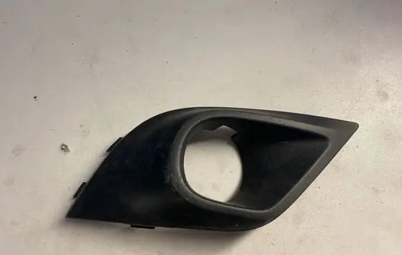 Renault Clio III Under headlight/headlamp trim 261A28633R