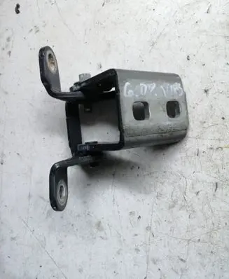 Opel Insignia A Rear door upper hinge A046574