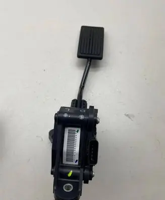 Honda CR-V Accelerator throttle pedal 31308K26