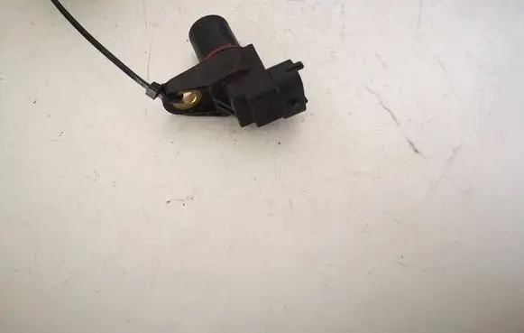Mercedes-Benz ML W164 Camshaft position sensor A0051531328