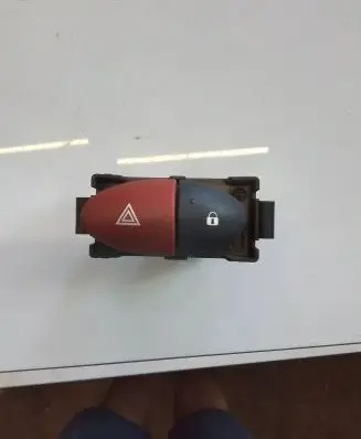 Renault Master III Hazard light switch 252100991rb