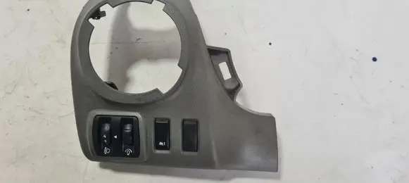 Renault Trafic III (X82) A set of switches 683112651R