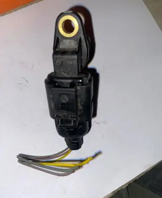 Volkswagen Golf V Crankshaft position sensor 06b905163a