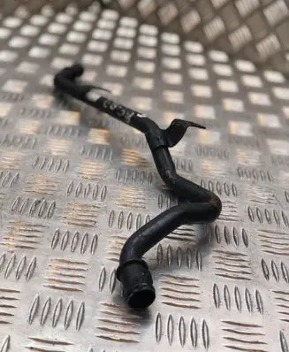 Audi A8 S8 D3 4E Engine coolant pipe/hose 4E0265375