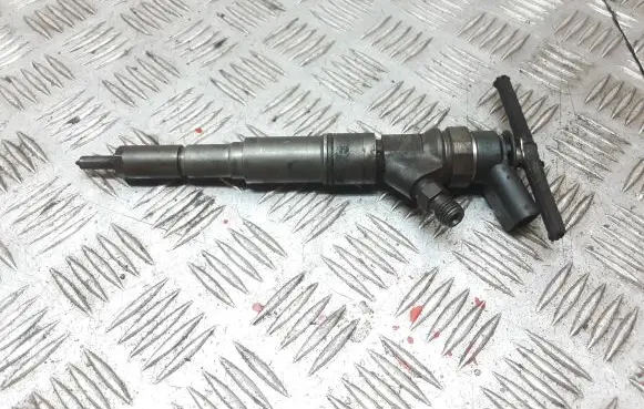 BMW 5 E60 E61 Fuel injector 0445110212
