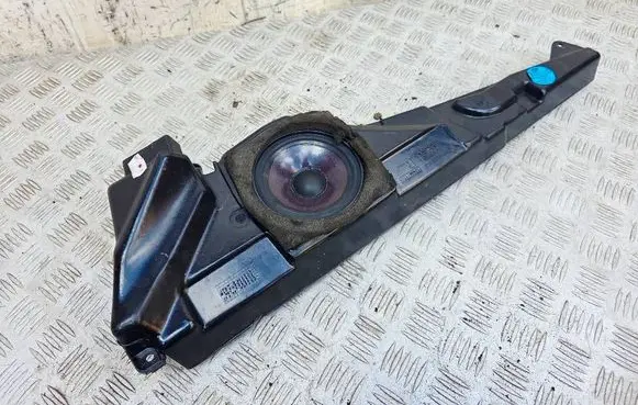 BMW 5 E39 Front door speaker 8360782 65138360782