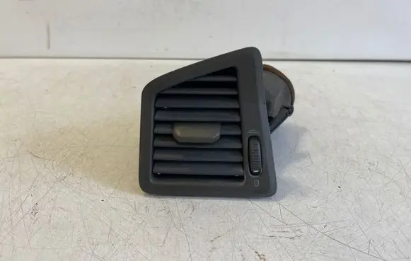 Volvo V70 Dashboard side air vent grill/cover trim 3409373