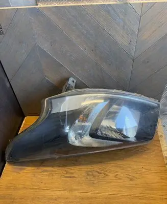 Opel Vivaro Headlight/headlamp 260603220R 1LE01156503 93867957