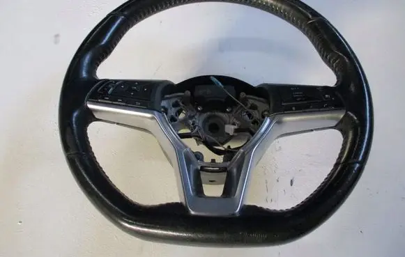 Nissan Z S30 240Z 260Z 280Z Steering wheel 