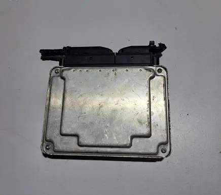 Volkswagen PASSAT B5.5 Engine control unit/module 038906019BN 1039S04404 0281011189