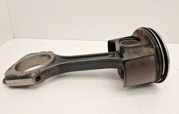 Mercedes-Benz A W177 Piston with connecting rod N429