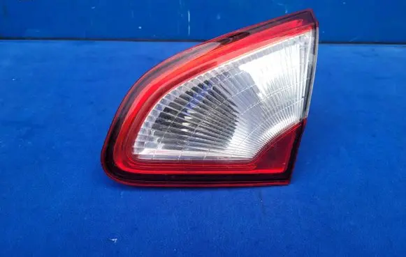Nissan Qashqai Tailgate rear/tail lights 26554BR01A L90006036