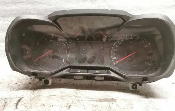 Opel Combo E Speedometer (instrument cluster) 9831102480 03042019 SN40205448