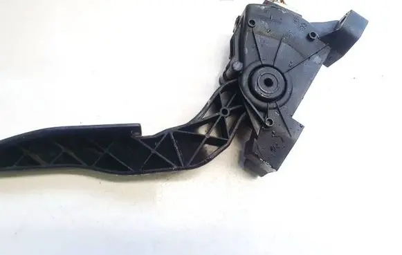 Opel Vectra C Accelerator throttle pedal 9186725 6pv008322-01