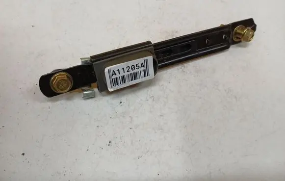 Hyundai Santa Fe Seat belt adjustment rail 