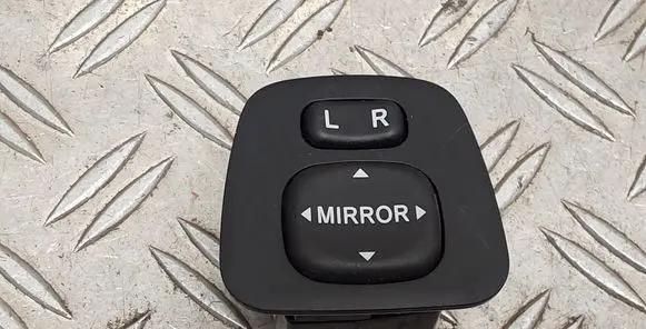 Toyota Aygo AB40 Wing mirror switch 
