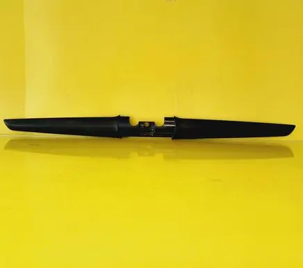 Mazda 121 SM Trunk door license plate light bar 