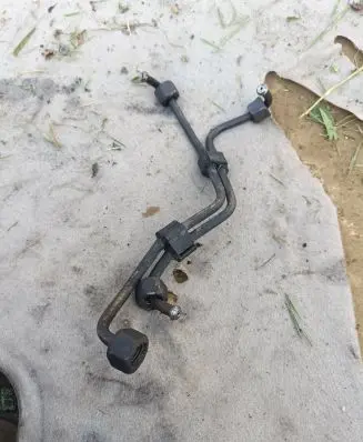 Fuel injector supply line/pipe
