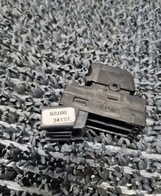 Suzuki Grand Vitara II Electric window control switch 62J00 3415T