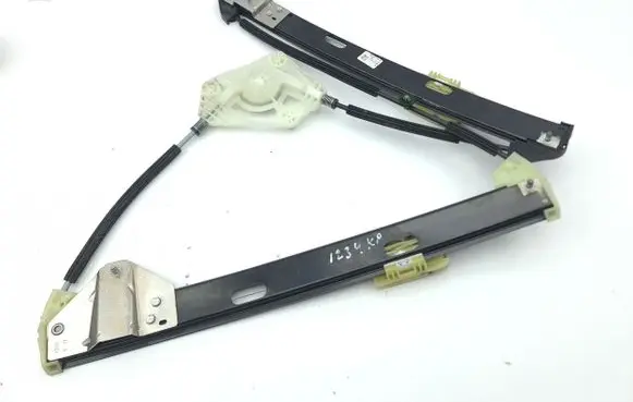 Audi A1 Front window lifting mechanism without motor 82G837461A