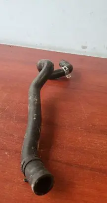 BMW 5 E60 E61 Engine coolant pipe/hose 6910757