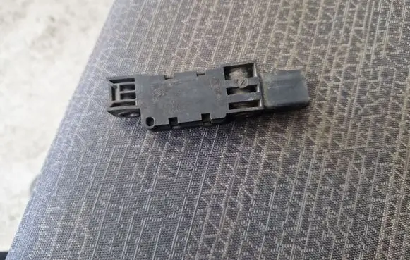 Volkswagen Phaeton Airbag deployment crash/impact sensor 7L0909606D