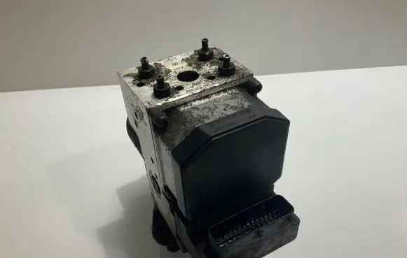 Mercedes-Benz Sprinter W901 W902 W903 W904 ABS Pump A0004460789 0004460789