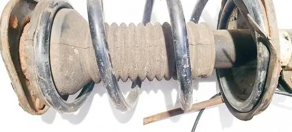 Toyota Avensis T250 Front coil spring 