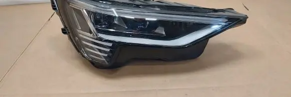 Audi e-tron Headlight/headlamp 4KE941036D