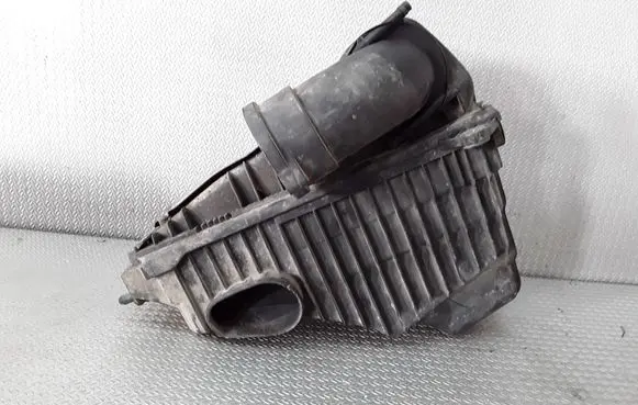 Volkswagen Touareg I Air filter 7L0128607