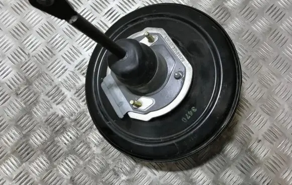 BMW X5 E53 Brake booster 34336757706 3433-6757706