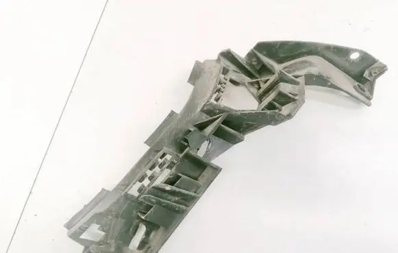 Volkswagen Golf Plus Front bumper mounting bracket 5M0807375