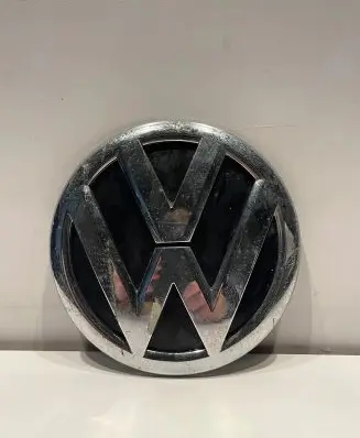 Volkswagen Touran II Manufacturer badge logo/emblem 1T0853630D