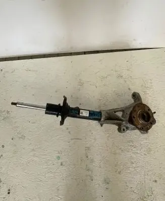 Audi Q3 8U Front shock absorber/damper