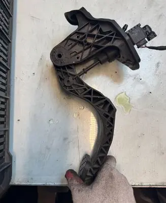 Skoda Rapid (NH) Clutch pedal 6c1721059g