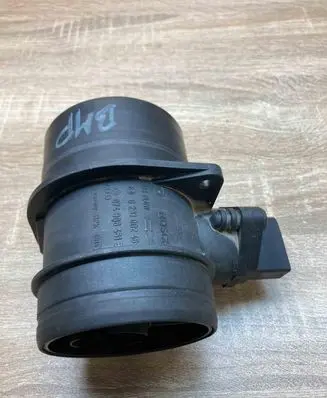 Volkswagen PASSAT B6 Mass air flow meter 074906461B 0281002461 BMP
