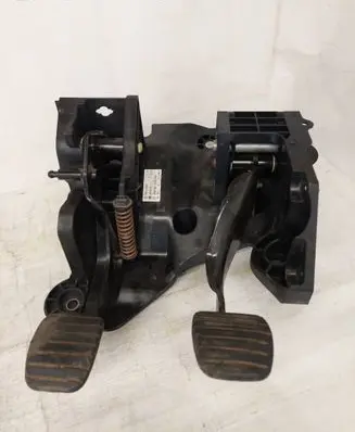 Renault Trafic III (X82) Pedal assembly 465104286R 93868410 81007106