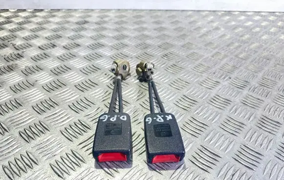 Volkswagen New Beetle Rear seatbelt buckle 1C0858675 1C0858676