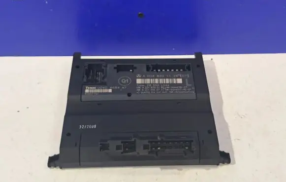 Mercedes-Benz S W221 Seat control module A0048201126 A2218705187