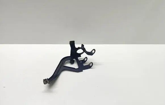 BMW 5 F10 F11 Fender mounting bracket 7183752 718375204 51767183752