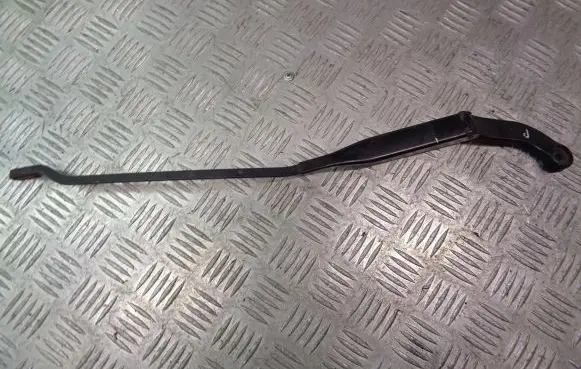 Audi 80 90 B3 Front wiper blade arm