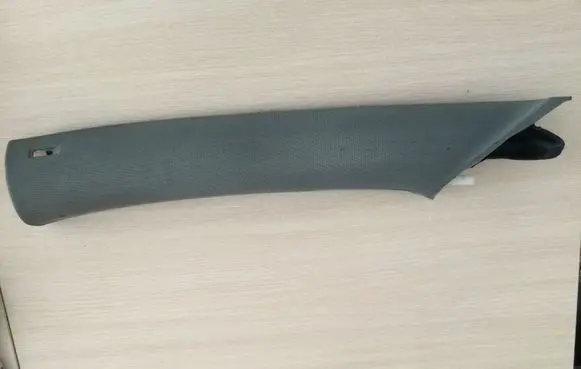 Volkswagen PASSAT B6 (A) pillar trim