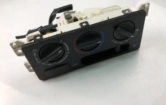 Ford Focus Climate control unit 7011