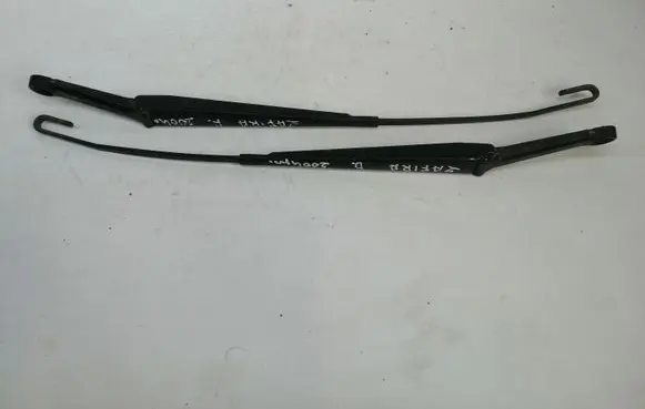 Opel Zafira A Front wiper blade arm