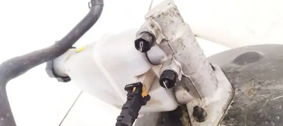 KIA Sorento Master brake cylinder